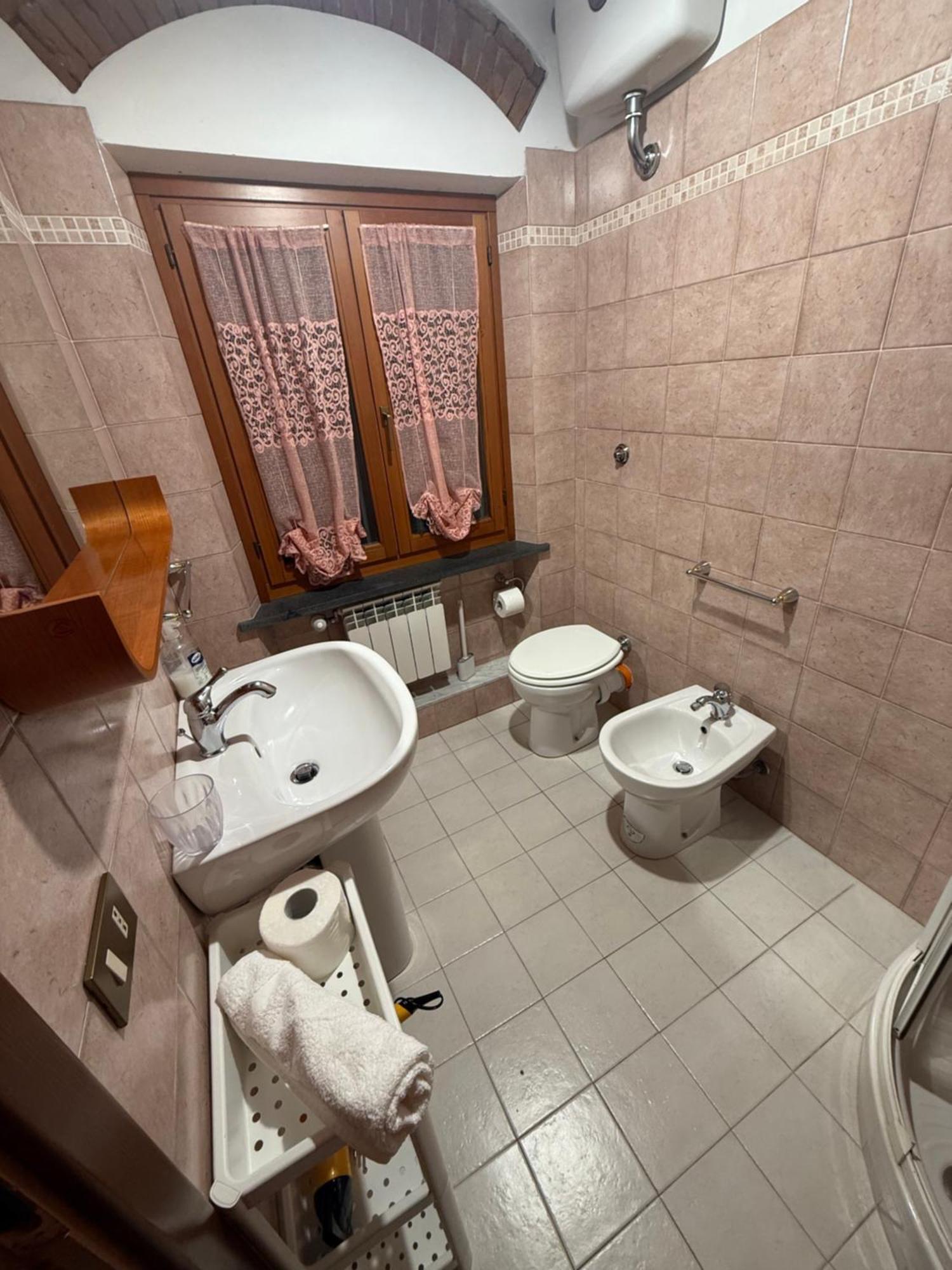 Bed and Breakfast La Convenienza Uliveto Terme Екстер'єр фото